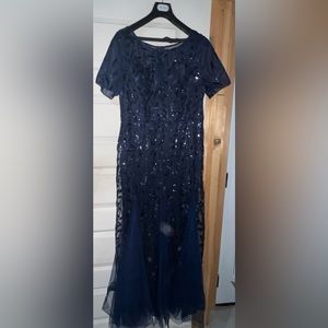 Brand new EVER-PRETTY Plus Sequin Mesh Dress Size 0XL (12)